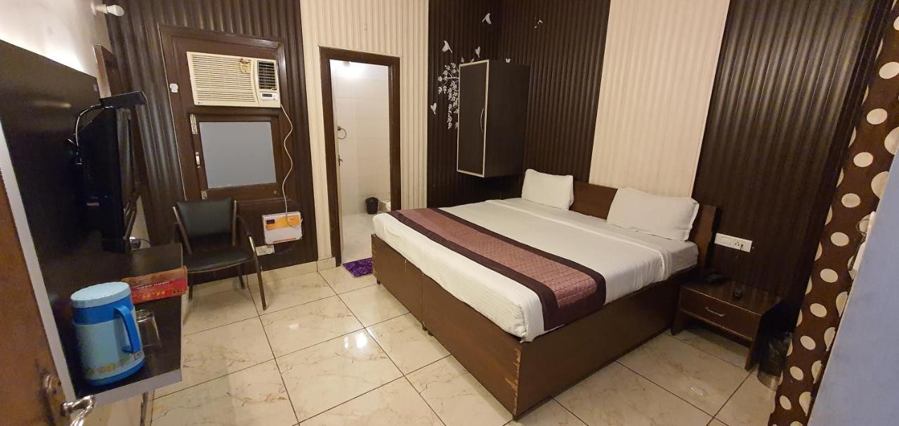 Hotel Amritsar Inn Exterior photo