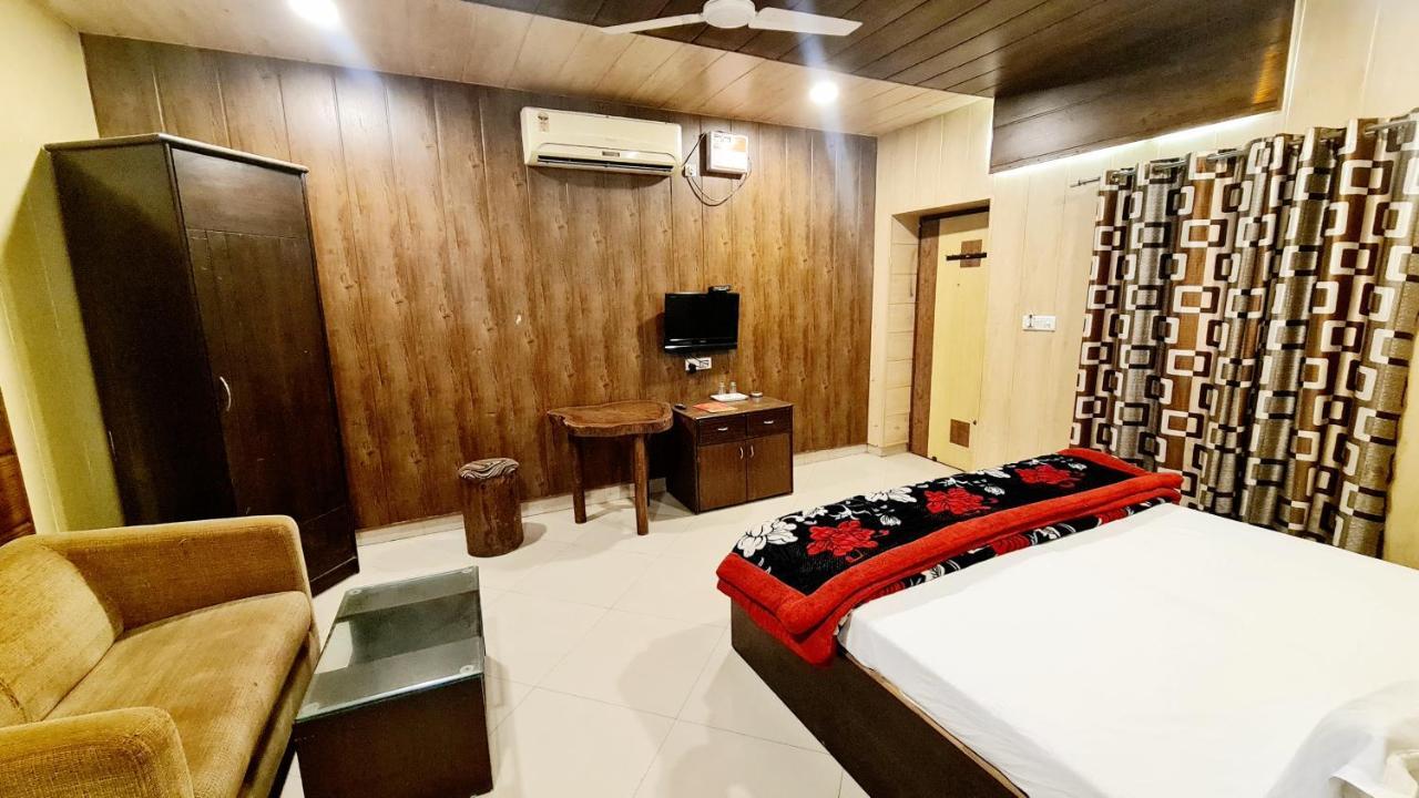 Hotel Amritsar Inn Exterior photo